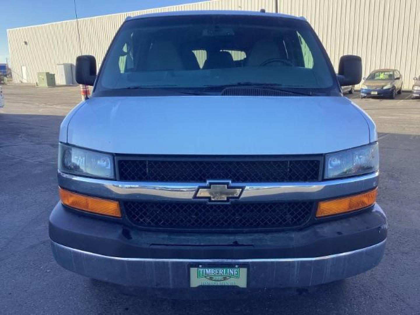 2015 Summit White /Medium Pewter, premium cloth Chevrolet Express 2500 LT (1GBWGRFF6F1) with an 4.8L V8 FFV engine, 6-Speed Automatic transmission, located at 1235 N Woodruff Ave., Idaho Falls, 83401, (208) 523-1053, 43.507172, -112.000488 - Photo#8