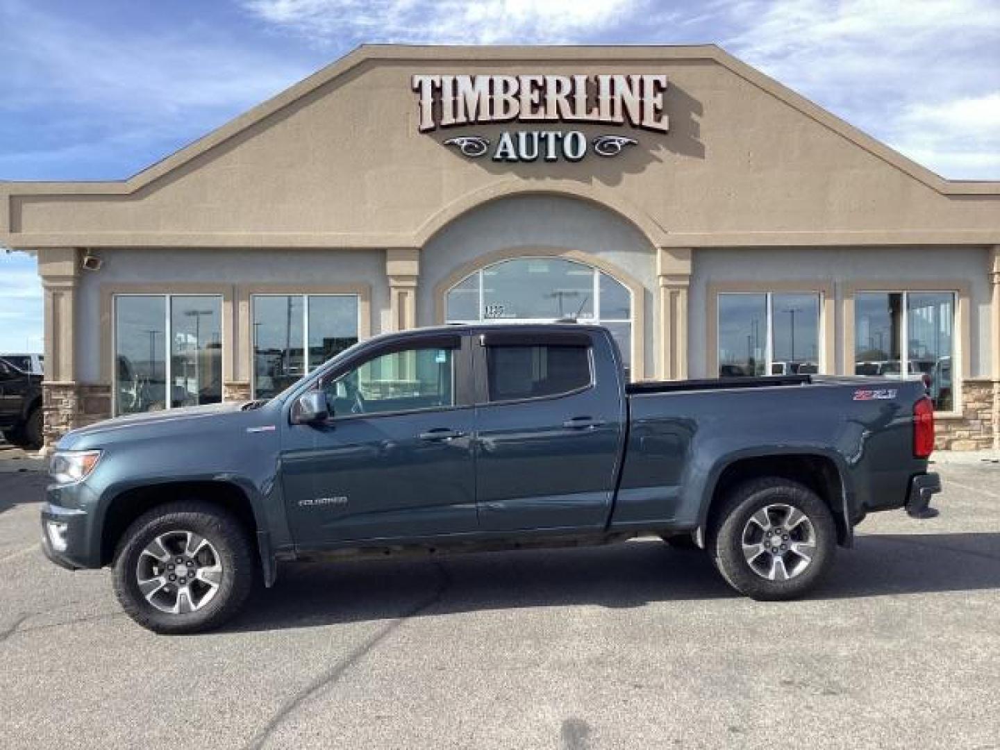 2019 GRAY /Jet Black, leather Chevrolet Colorado Z71 Crew Cab 4WD Short Box (1GCPTDE18K1) with an 2.8L L4 DOHC 16V TURBO DIESEL engine, 6-Speed Automatic transmission, located at 1235 N Woodruff Ave., Idaho Falls, 83401, (208) 523-1053, 43.507172, -112.000488 - Photo#2