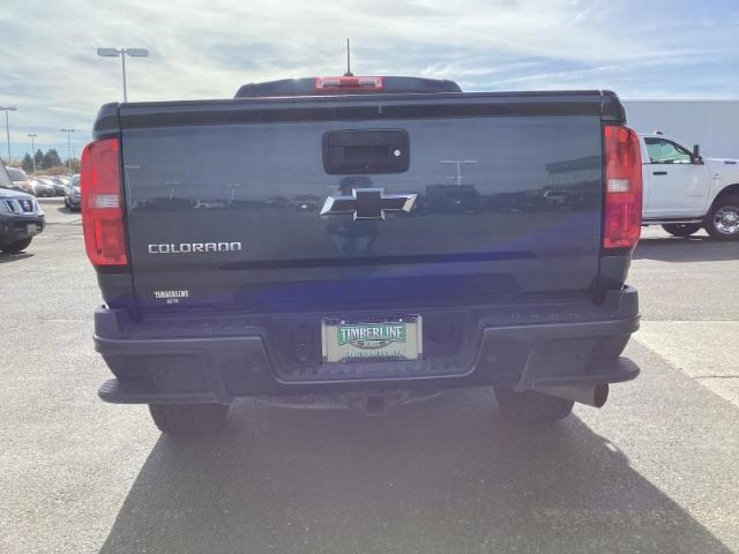 2019 GRAY /Jet Black, leather Chevrolet Colorado Z71 Crew Cab 4WD Short Box (1GCPTDE18K1) with an 2.8L L4 DOHC 16V TURBO DIESEL engine, 6-Speed Automatic transmission, located at 1235 N Woodruff Ave., Idaho Falls, 83401, (208) 523-1053, 43.507172, -112.000488 - Photo#5