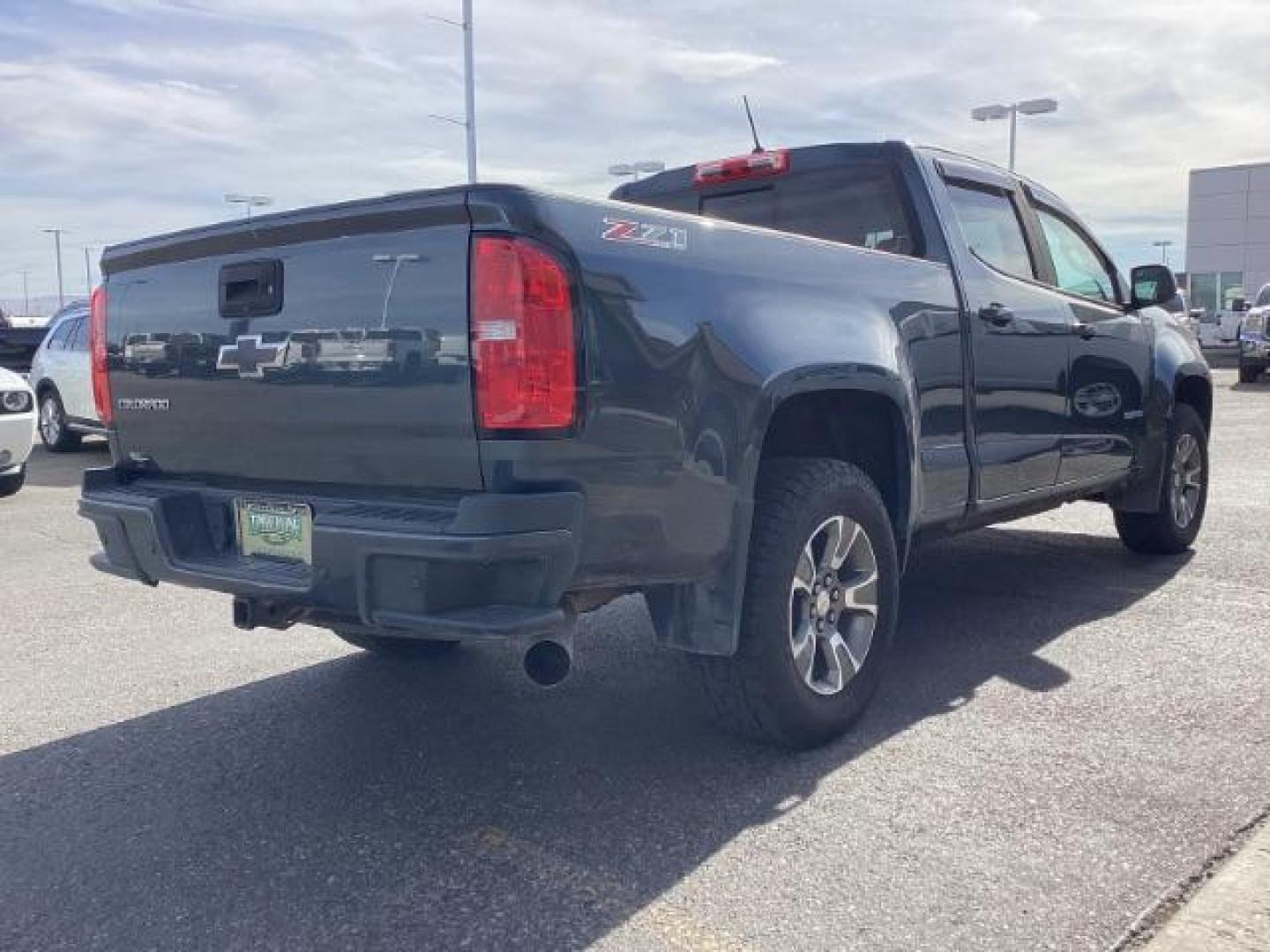 2019 GRAY /Jet Black, leather Chevrolet Colorado Z71 Crew Cab 4WD Short Box (1GCPTDE18K1) with an 2.8L L4 DOHC 16V TURBO DIESEL engine, 6-Speed Automatic transmission, located at 1235 N Woodruff Ave., Idaho Falls, 83401, (208) 523-1053, 43.507172, -112.000488 - Photo#6