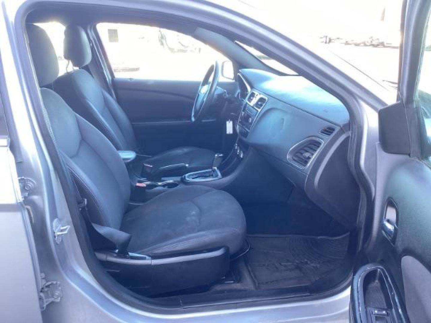 2013 /Black Cloth Interior Chrysler 200 LX (1C3CCBAB8DN) with an 2.4L L4 DOHC 16V engine, 6-Speed Automatic transmission, located at 1235 N Woodruff Ave., Idaho Falls, 83401, (208) 523-1053, 43.507172, -112.000488 - Photo#17