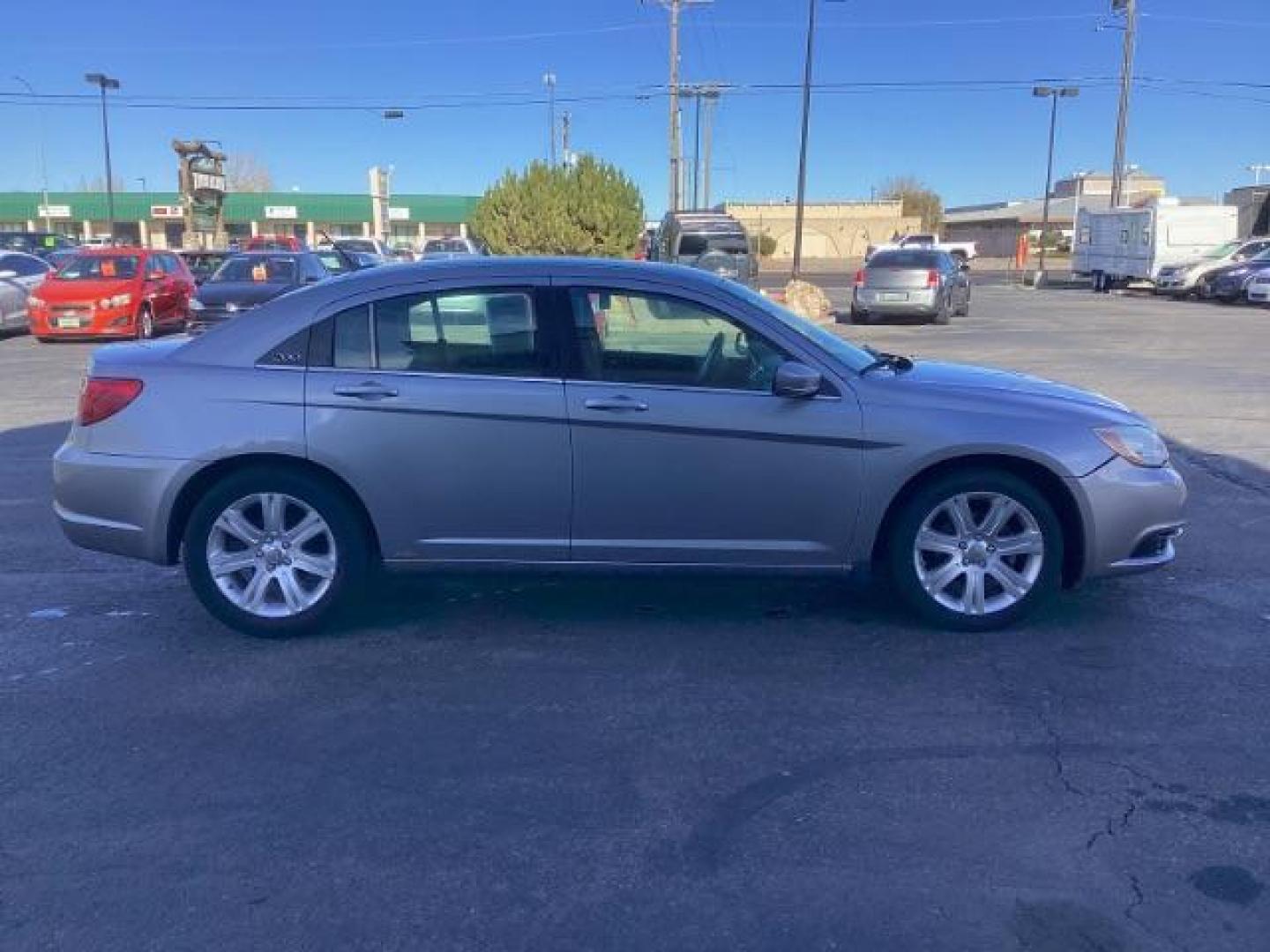 2013 /Black Cloth Interior Chrysler 200 LX (1C3CCBAB8DN) with an 2.4L L4 DOHC 16V engine, 6-Speed Automatic transmission, located at 1235 N Woodruff Ave., Idaho Falls, 83401, (208) 523-1053, 43.507172, -112.000488 - Photo#6