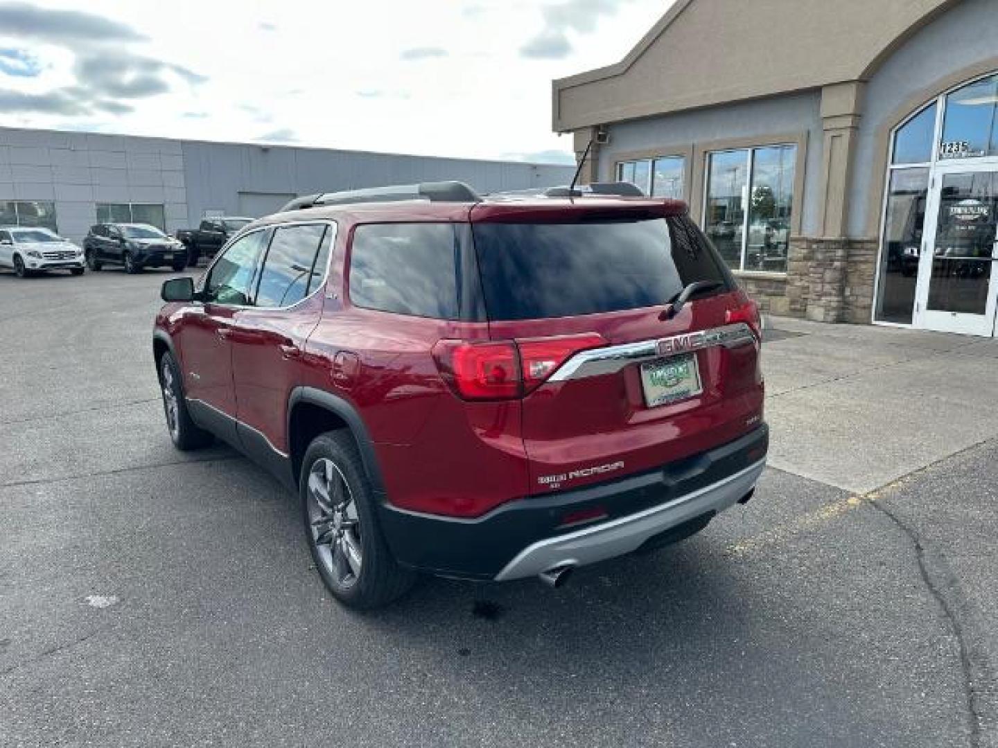 2019 Red Quartz Tintcoat /Cocoa/Light Ash Gray, leather GMC Acadia SLT-2 AWD (1GKKNWLS3KZ) with an 3.6L V6 DOHC 24V engine, 6-Speed Automatic transmission, located at 1235 N Woodruff Ave., Idaho Falls, 83401, (208) 523-1053, 43.507172, -112.000488 - Photo#3