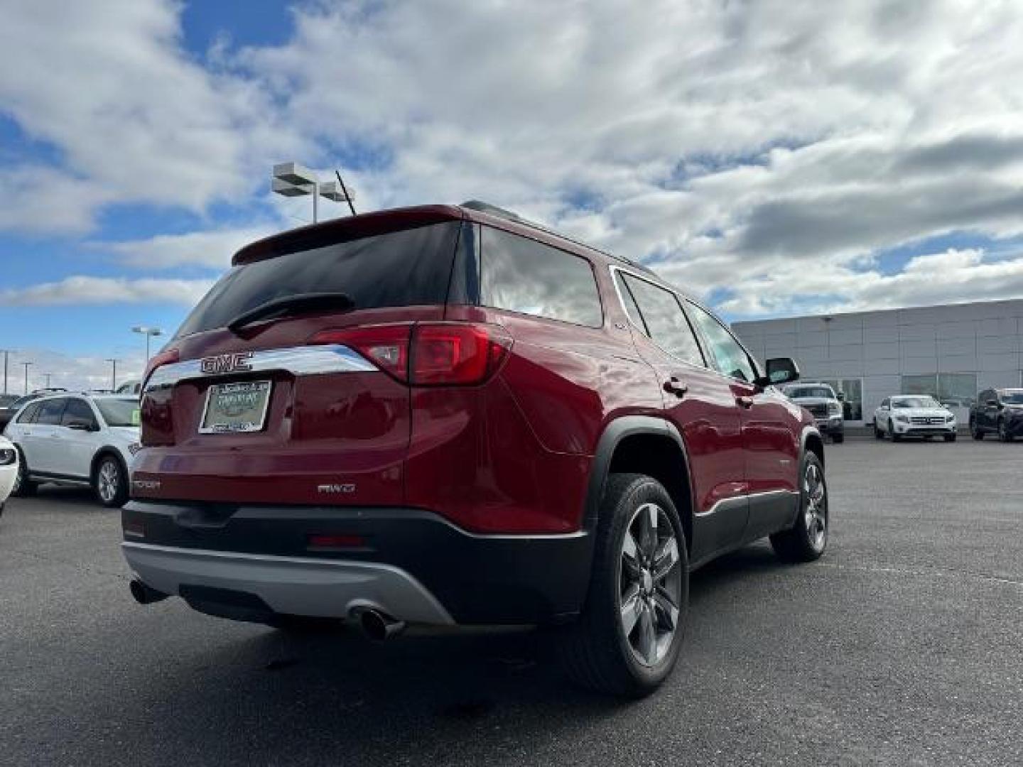 2019 Red Quartz Tintcoat /Cocoa/Light Ash Gray, leather GMC Acadia SLT-2 AWD (1GKKNWLS3KZ) with an 3.6L V6 DOHC 24V engine, 6-Speed Automatic transmission, located at 1235 N Woodruff Ave., Idaho Falls, 83401, (208) 523-1053, 43.507172, -112.000488 - Photo#5