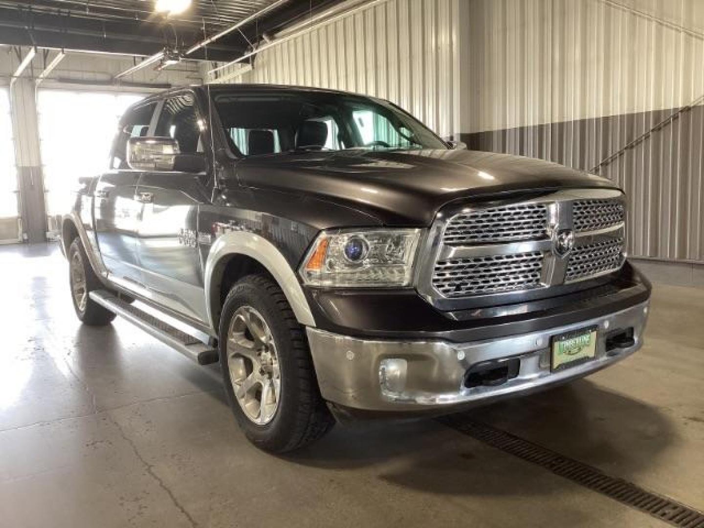 2018 GRAY /Black, leather RAM 1500 Laramie Crew Cab SWB 4WD (1C6RR7NT7JS) with an 5.7L V8 OHV 16V engine, 8-Speed Automatic transmission, located at 1235 N Woodruff Ave., Idaho Falls, 83401, (208) 523-1053, 43.507172, -112.000488 - Photo#6