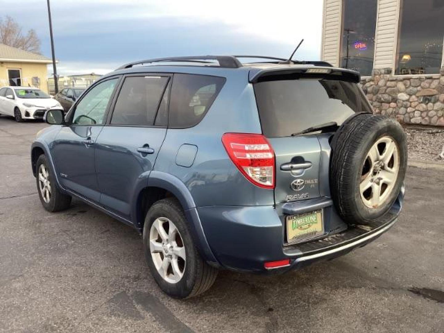 2012 Pacific Blue Metallic Toyota RAV4 Limited I4 4WD (2T3DF4DVXCW) with an 2.4L L4 DOHC 16V engine, 4-Speed Automatic transmission, located at 1235 N Woodruff Ave., Idaho Falls, 83401, (208) 523-1053, 43.507172, -112.000488 - Photo#3