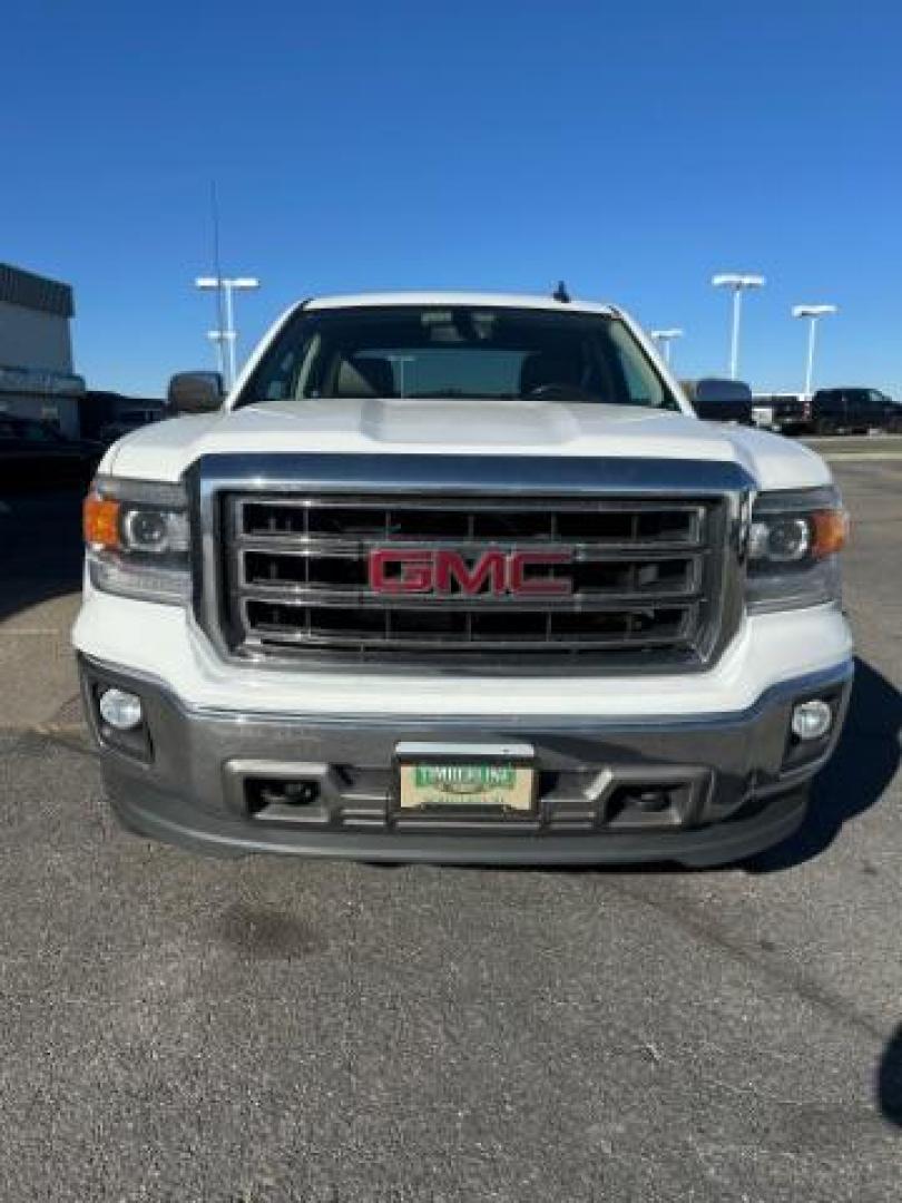 2015 Summit White /Cocoa/Dune, leather GMC Sierra 1500 SLT Crew Cab Short Box 4WD (3GTU2VEJ6FG) with an 6.2L V8 OHV 16V engine, 6-Speed Automatic transmission, located at 1235 N Woodruff Ave., Idaho Falls, 83401, (208) 523-1053, 43.507172, -112.000488 - Photo#8