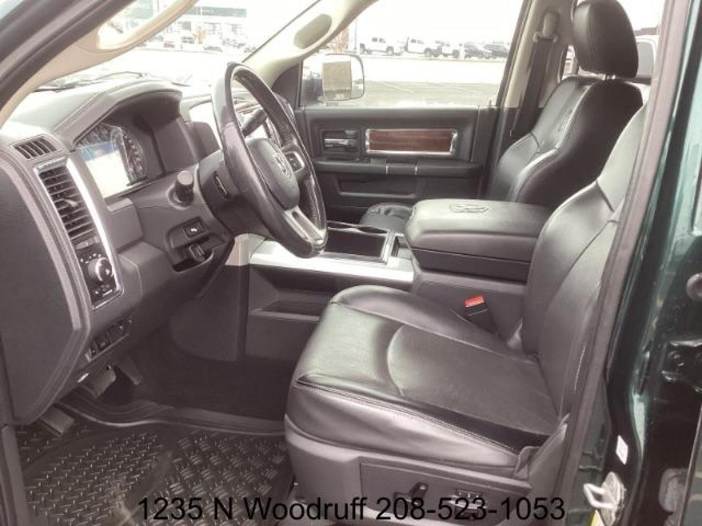 2011 GREEN /Dark Slate Leather Interior RAM 2500 Laramie Crew Cab SWB 4WD (3D7TT2CT8BG) with an 5.7L V8 OHV 16V engine, 5-Speed Automatic transmission, located at 1235 N Woodruff Ave., Idaho Falls, 83401, (208) 523-1053, 43.507172, -112.000488 - Photo#14