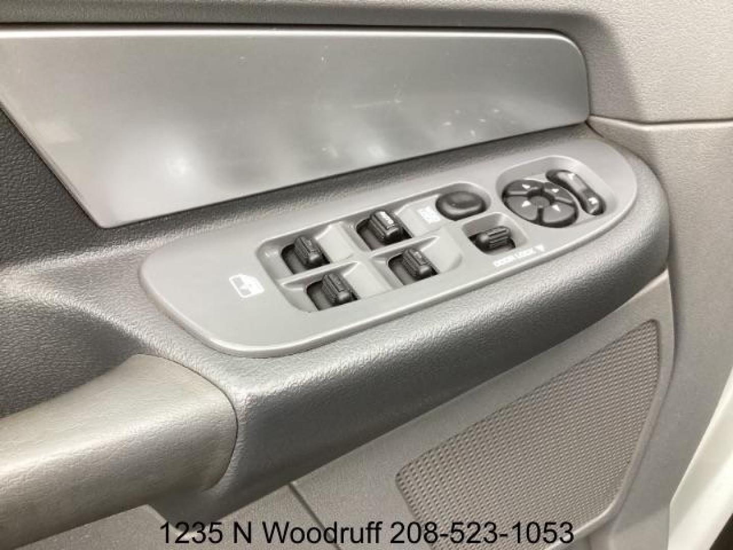 2007 Bright White /Medium Slate Gray Cloth Interior Dodge Ram 2500 SLT Quad Cab 4WD (1D7KS28A57J) with an 6.7L L6 OHV 24V TURBO DIESEL engine, 5-Speed Automatic transmission, located at 1235 N Woodruff Ave., Idaho Falls, 83401, (208) 523-1053, 43.507172, -112.000488 - Photo#10