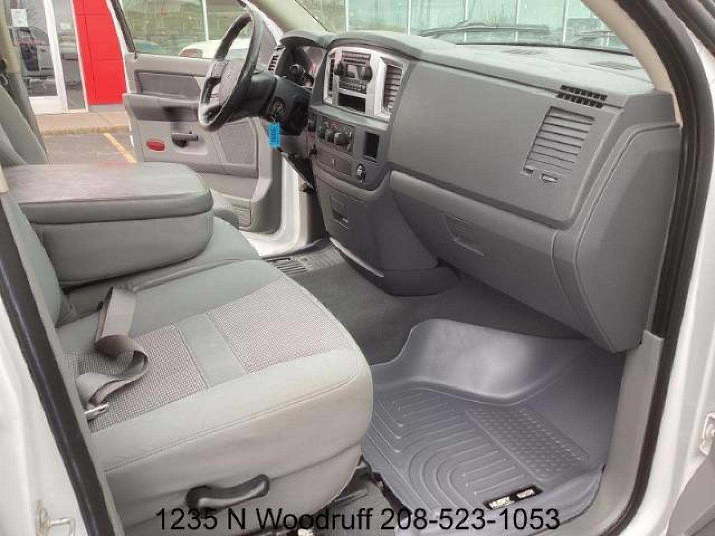 2007 Bright White /Medium Slate Gray Cloth Interior Dodge Ram 2500 SLT Quad Cab 4WD (1D7KS28A57J) with an 6.7L L6 OHV 24V TURBO DIESEL engine, 5-Speed Automatic transmission, located at 1235 N Woodruff Ave., Idaho Falls, 83401, (208) 523-1053, 43.507172, -112.000488 - Photo#15