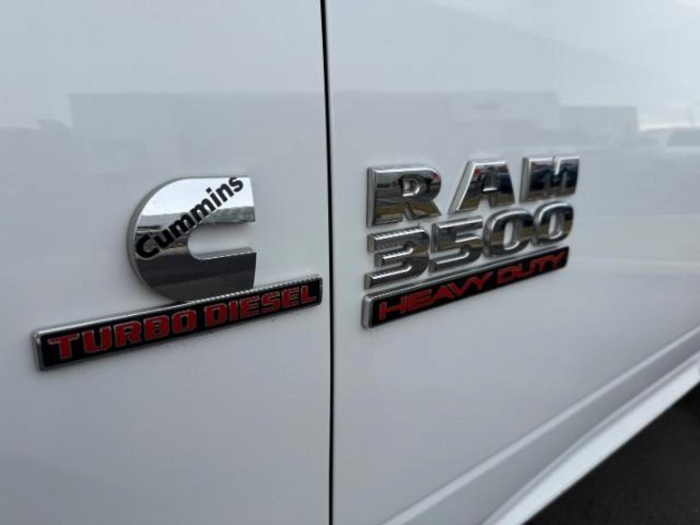 2018 WHITE /Black/Diesel Gray, cloth RAM 3500 Tradesman Crew Cab 4WD (3C63R3GL0JG) with an 6.7L L6 OHV 24V TURBO DIESEL engine, 6-Speed Automatic transmission, located at 1235 N Woodruff Ave., Idaho Falls, 83401, (208) 523-1053, 43.507172, -112.000488 - Photo#8