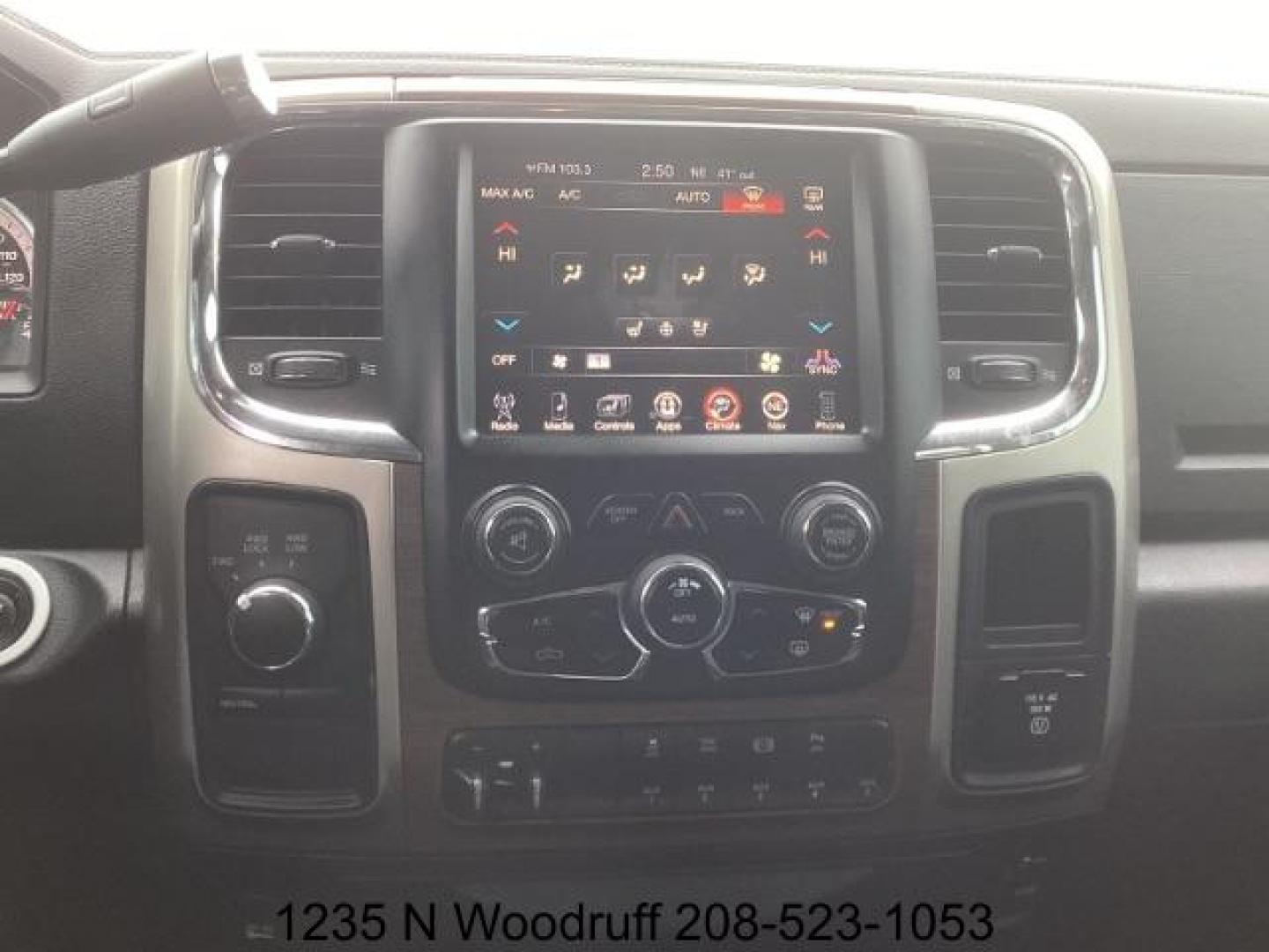 2015 WHITE /Black, leather RAM 3500 Laramie Crew Cab LWB 4WD DRW (3C63RRJL1FG) with an 6.7L L6 OHV 24V TURBO DIESEL engine, 6-Speed Automatic transmission, located at 1235 N Woodruff Ave., Idaho Falls, 83401, (208) 523-1053, 43.507172, -112.000488 - Photo#13