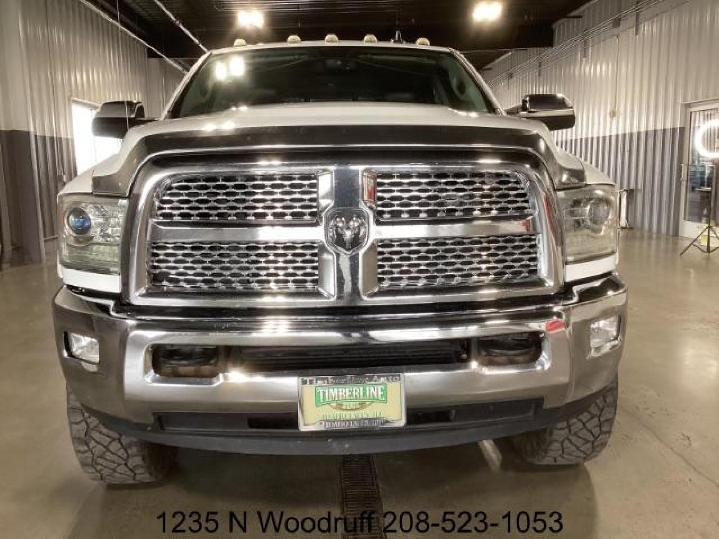 2015 WHITE /Black, leather RAM 3500 Laramie Crew Cab LWB 4WD DRW (3C63RRJL1FG) with an 6.7L L6 OHV 24V TURBO DIESEL engine, 6-Speed Automatic transmission, located at 1235 N Woodruff Ave., Idaho Falls, 83401, (208) 523-1053, 43.507172, -112.000488 - Photo#6