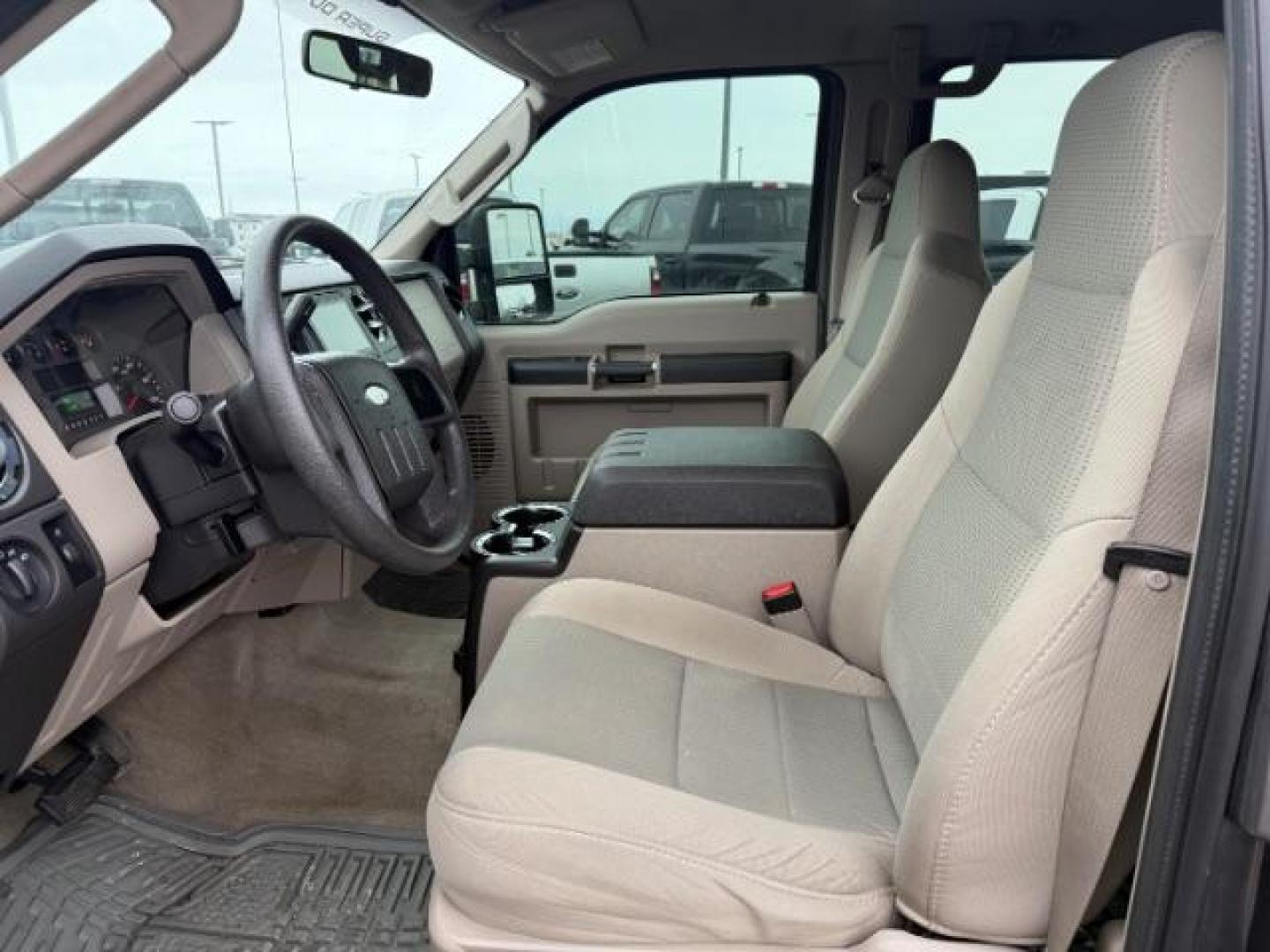 2008 GRAY /Medium Stone Cloth Interior Ford F-350 SD XLT Crew Cab 4WD (1FTWW31R48E) with an 6.4L V8 OHV 32V TURBO DIESEL engine, 5-Speed Automatic transmission, located at 1235 N Woodruff Ave., Idaho Falls, 83401, (208) 523-1053, 43.507172, -112.000488 - Photo#10