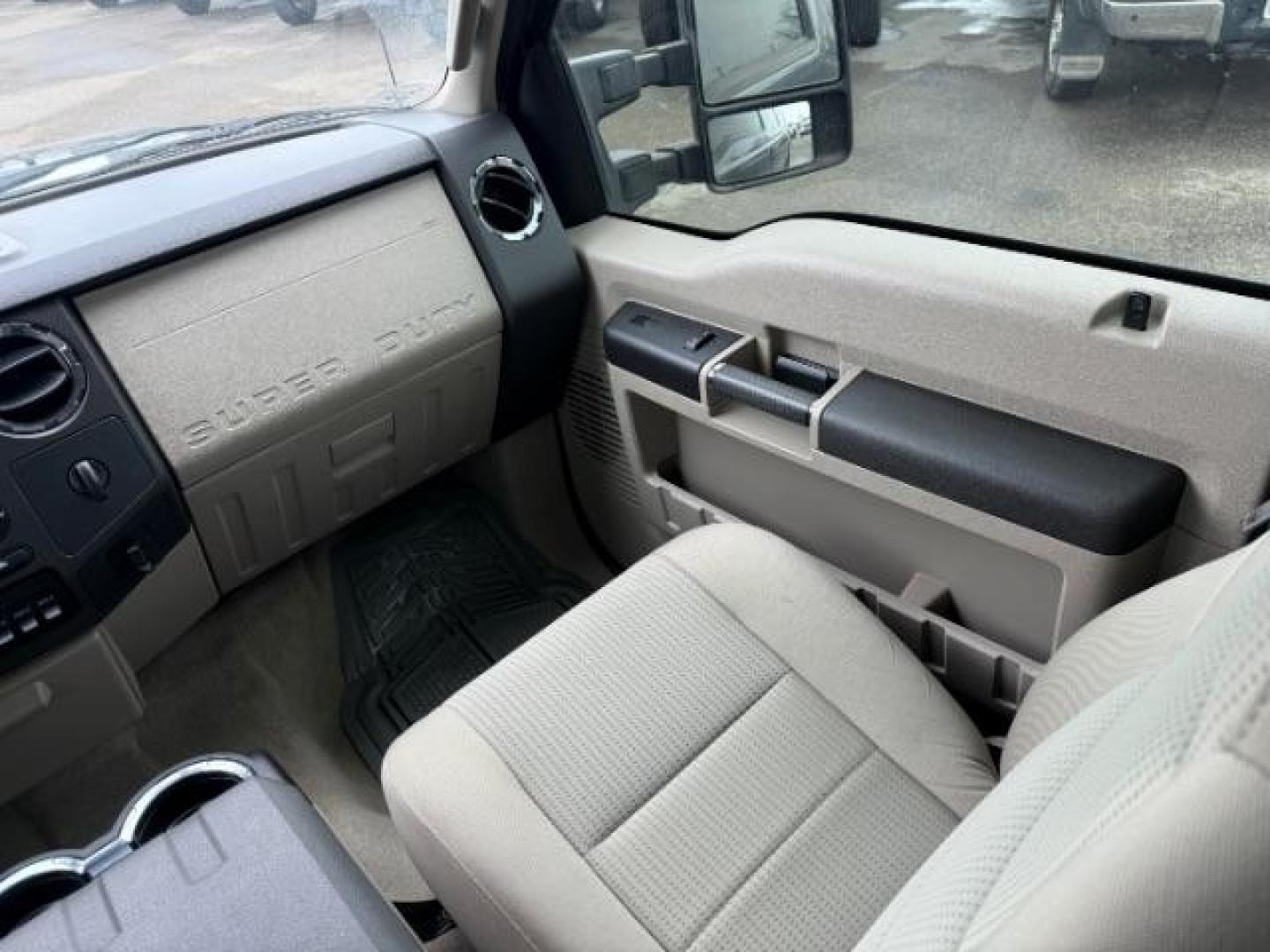 2008 GRAY /Medium Stone Cloth Interior Ford F-350 SD XLT Crew Cab 4WD (1FTWW31R48E) with an 6.4L V8 OHV 32V TURBO DIESEL engine, 5-Speed Automatic transmission, located at 1235 N Woodruff Ave., Idaho Falls, 83401, (208) 523-1053, 43.507172, -112.000488 - Photo#20