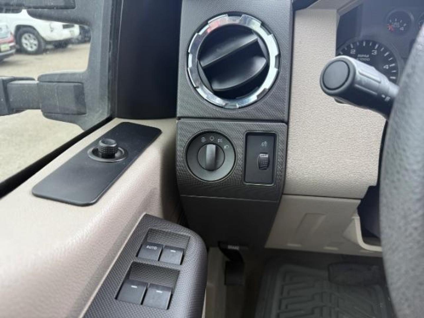 2008 GRAY /Medium Stone Cloth Interior Ford F-350 SD XLT Crew Cab 4WD (1FTWW31R48E) with an 6.4L V8 OHV 32V TURBO DIESEL engine, 5-Speed Automatic transmission, located at 1235 N Woodruff Ave., Idaho Falls, 83401, (208) 523-1053, 43.507172, -112.000488 - Photo#25