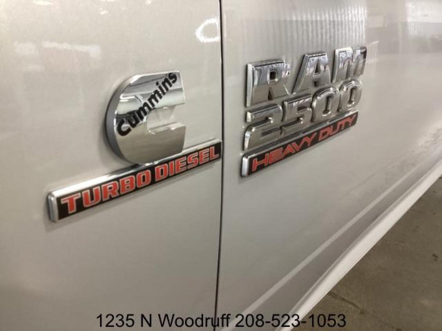 2018 SILVER /Black/Diesel Gray, cloth RAM 2500 Tradesman Crew Cab LWB 4WD (3C6UR5HL3JG) with an 6.7L L6 OHV 24V TURBO DIESEL engine, 6-Speed Automatic transmission, located at 1235 N Woodruff Ave., Idaho Falls, 83401, (208) 523-1053, 43.507172, -112.000488 - Photo#11