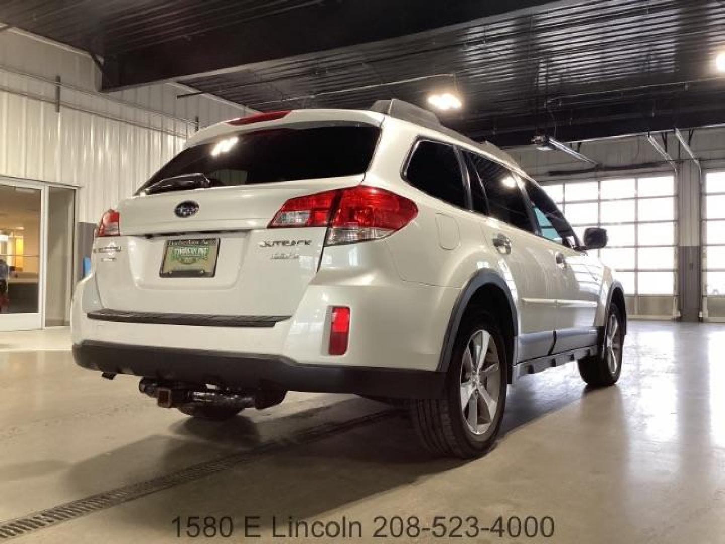 2014 Satin White Pearl Subaru Outback 2.5i Limited (4S4BRBPC1E3) with an 2.5L H4 DOHC 16V engine, located at 1235 N Woodruff Ave., Idaho Falls, 83401, (208) 523-1053, 43.507172, -112.000488 - Photo#4