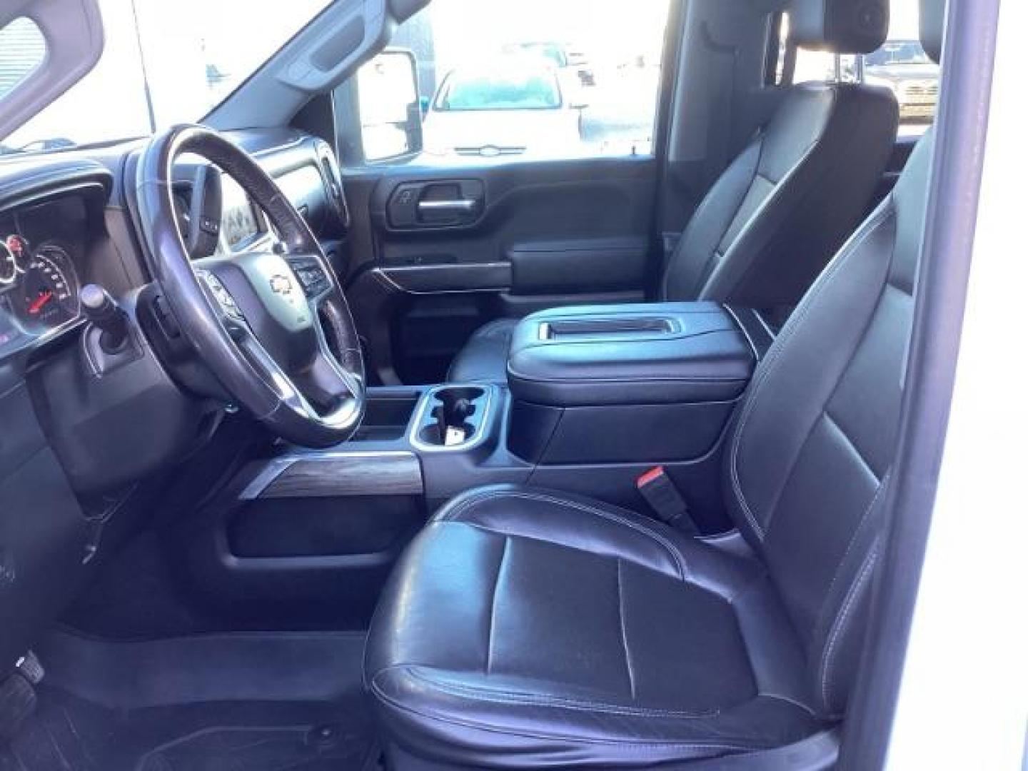 2020 Summit White /Jet Black, leather Chevrolet Silverado 2500HD LTZ Crew Cab Short Box 4WD (1GC4YPE77LF) with an 6.6L V8 OHV 16V engine, 6-Speed Automatic transmission, located at 1235 N Woodruff Ave., Idaho Falls, 83401, (208) 523-1053, 43.507172, -112.000488 - Photo#12