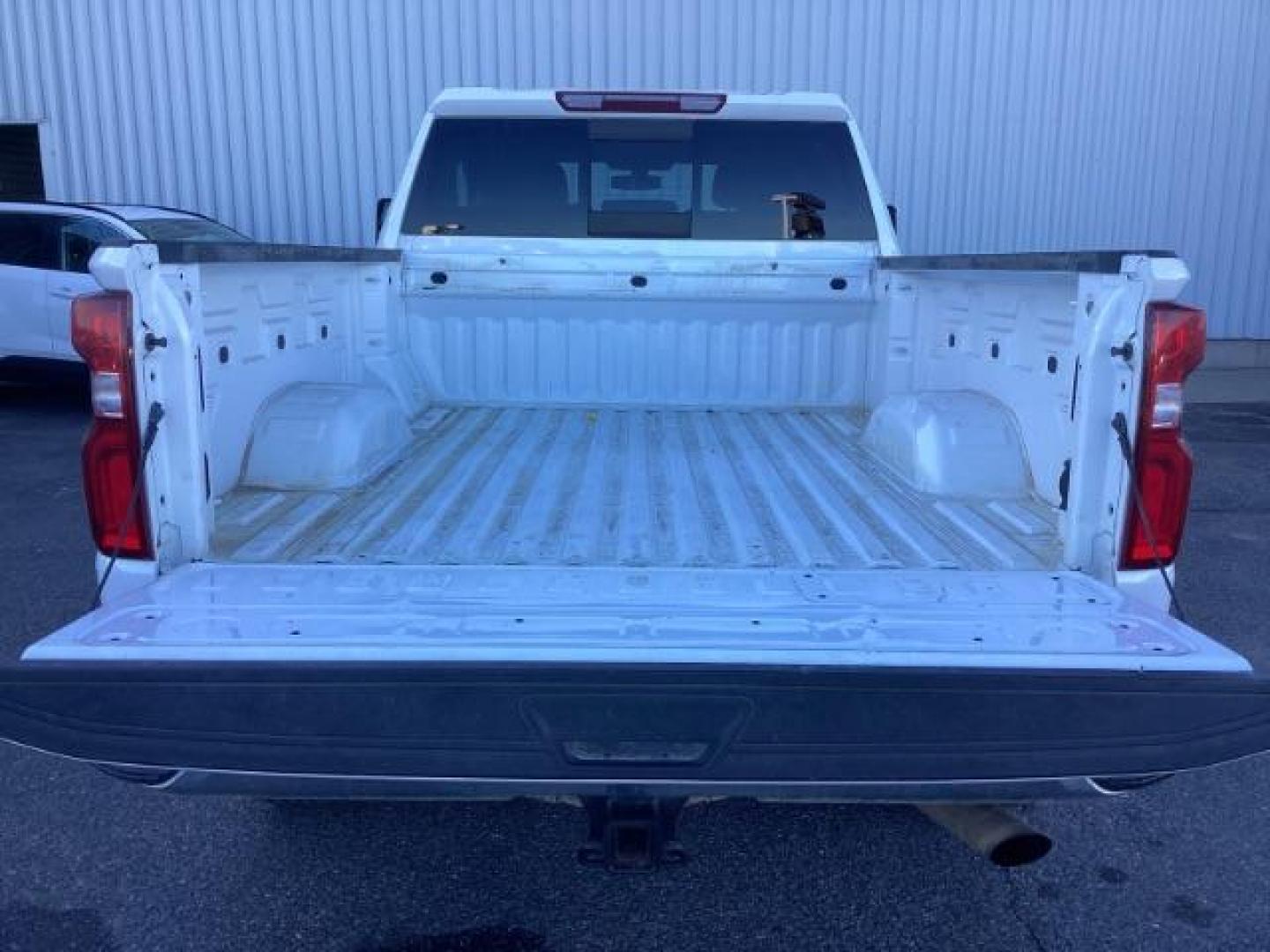 2020 Summit White /Jet Black, leather Chevrolet Silverado 2500HD LTZ Crew Cab Short Box 4WD (1GC4YPE77LF) with an 6.6L V8 OHV 16V engine, 6-Speed Automatic transmission, located at 1235 N Woodruff Ave., Idaho Falls, 83401, (208) 523-1053, 43.507172, -112.000488 - Photo#34