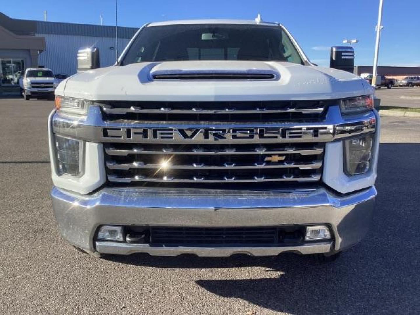 2020 Summit White /Jet Black, leather Chevrolet Silverado 2500HD LTZ Crew Cab Short Box 4WD (1GC4YPE77LF) with an 6.6L V8 OHV 16V engine, 6-Speed Automatic transmission, located at 1235 N Woodruff Ave., Idaho Falls, 83401, (208) 523-1053, 43.507172, -112.000488 - Photo#7