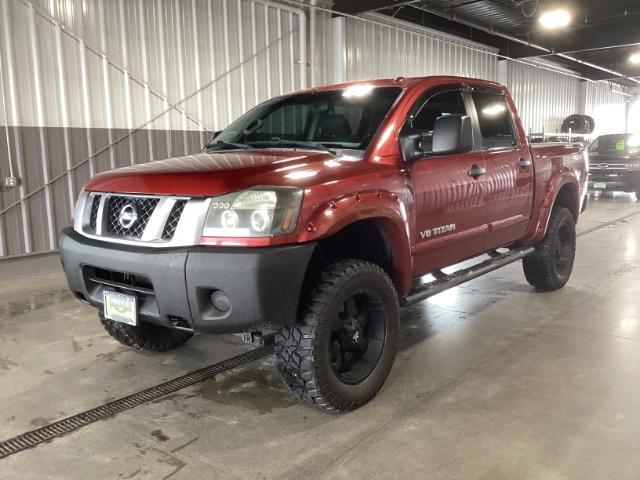 photo of 2014 Nissan Titan PRO-4X Crew Cab 4WD SWB