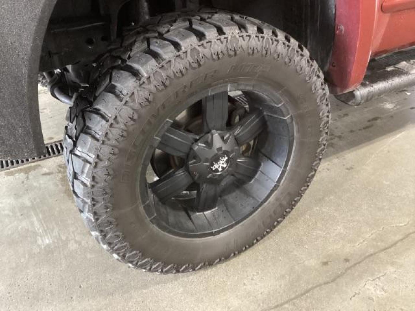 2014 Venetian Ruby /Charcoal II Nissan Titan PRO-4X Crew Cab 4WD SWB (1N6AA0ECXEN) with an 5.6L V8 DOHC 32V engine, 5-Speed Automatic transmission, located at 1235 N Woodruff Ave., Idaho Falls, 83401, (208) 523-1053, 43.507172, -112.000488 - Photo#9