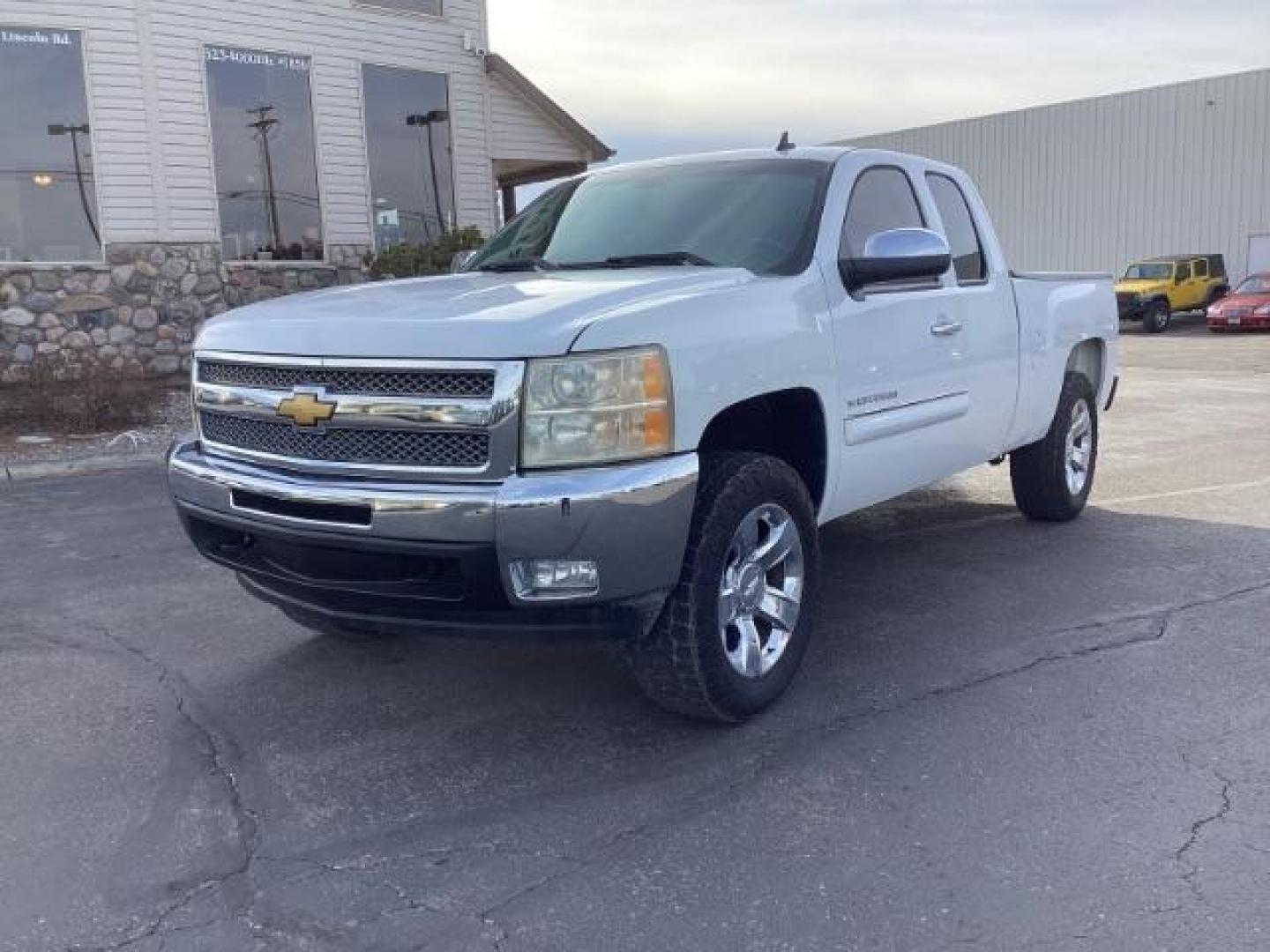 2013 Chevrolet Silverado 1500 LT Ext. Cab 4WD (1GCRKSE78DZ) with an 5.3L V8 OHV 16V FFV engine, located at 1235 N Woodruff Ave., Idaho Falls, 83401, (208) 523-1053, 43.507172, -112.000488 - Photo#1