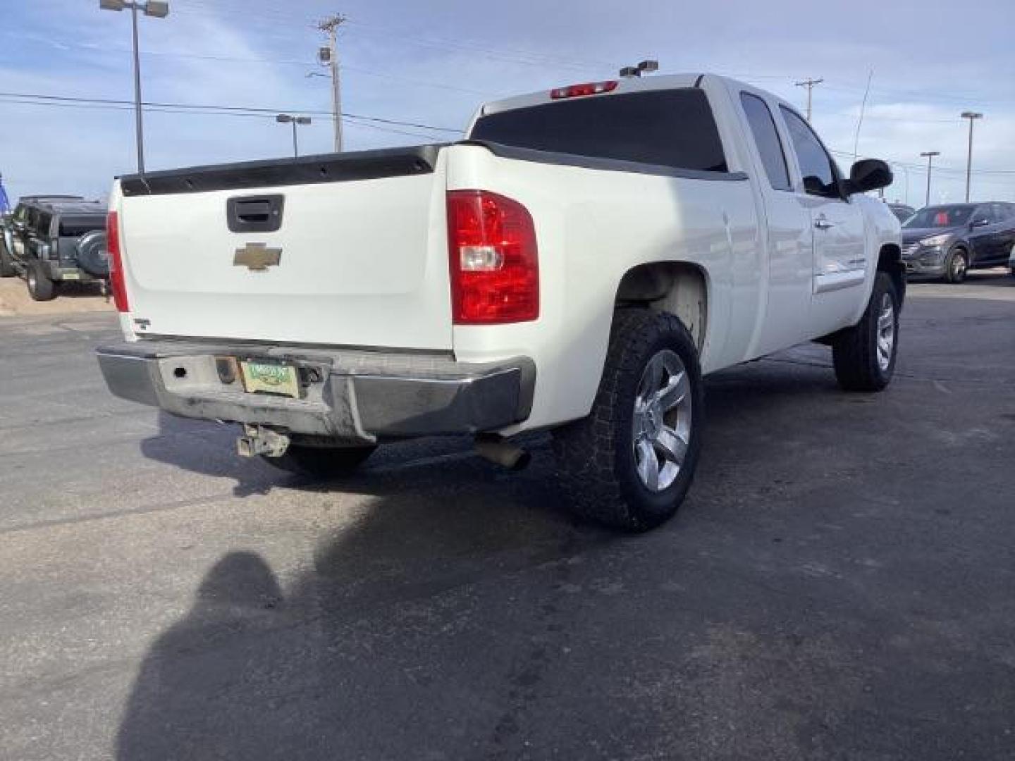 2013 Chevrolet Silverado 1500 LT Ext. Cab 4WD (1GCRKSE78DZ) with an 5.3L V8 OHV 16V FFV engine, located at 1235 N Woodruff Ave., Idaho Falls, 83401, (208) 523-1053, 43.507172, -112.000488 - Photo#5