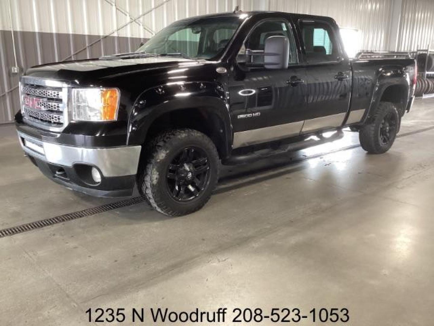 2014 GRAY /Black RAM 2500 Laramie Crew Cab SWB 4WD (3C6UR5FJ5EG) with an 6.4 engine, 6-Speed Automatic transmission, located at 1235 N Woodruff Ave., Idaho Falls, 83401, (208) 523-1053, 43.507172, -112.000488 - Photo#0