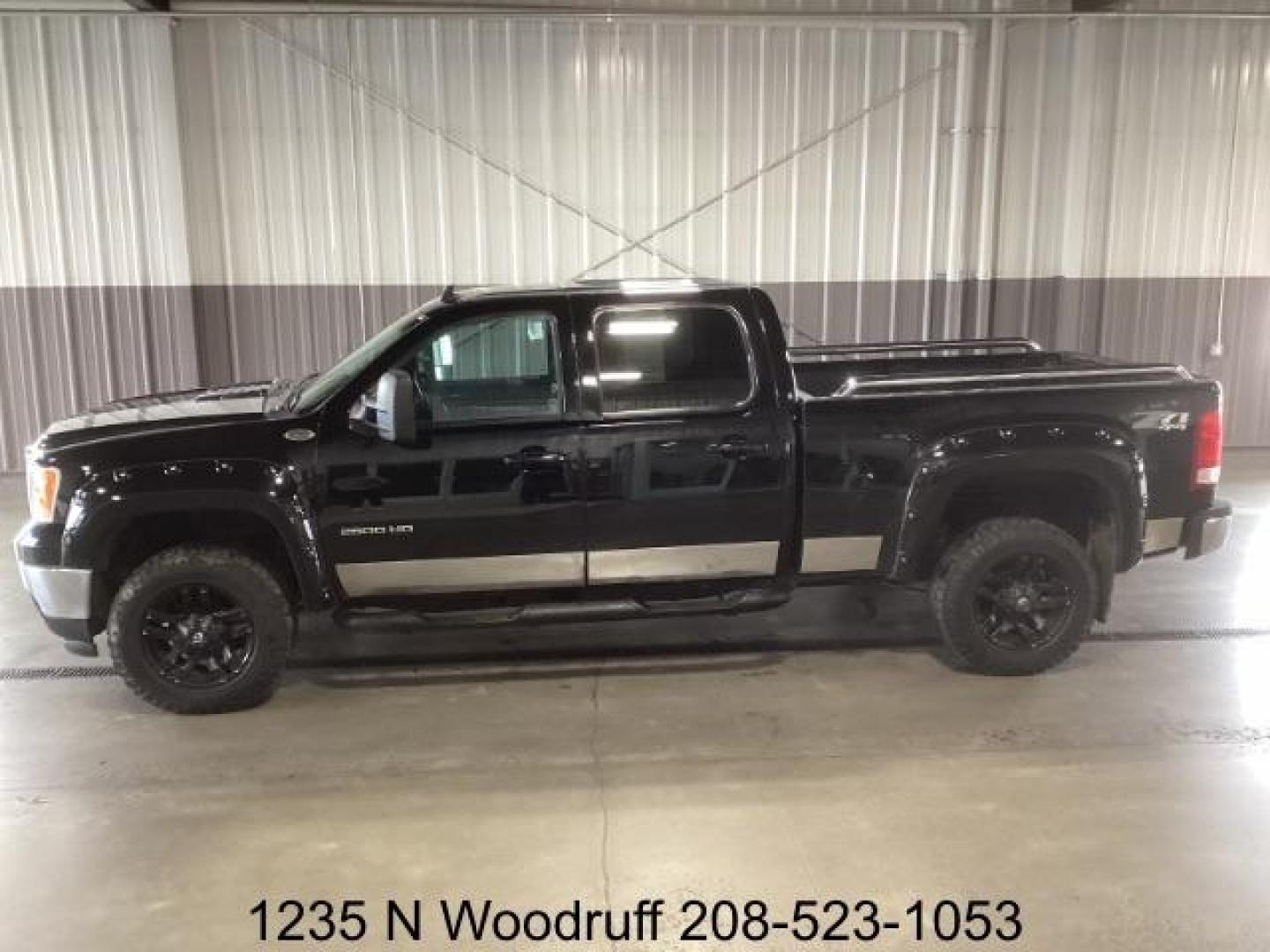 2014 GRAY /Black RAM 2500 Laramie Crew Cab SWB 4WD (3C6UR5FJ5EG) with an 6.4 engine, 6-Speed Automatic transmission, located at 1235 N Woodruff Ave., Idaho Falls, 83401, (208) 523-1053, 43.507172, -112.000488 - Photo#1