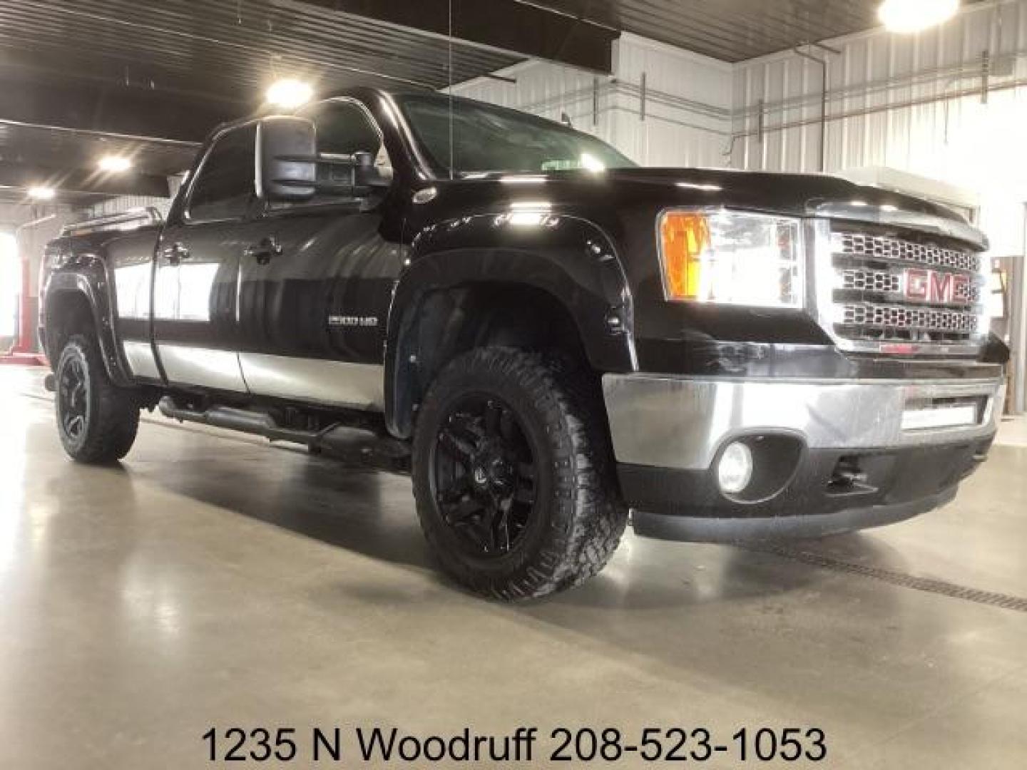 2014 GRAY /Black RAM 2500 Laramie Crew Cab SWB 4WD (3C6UR5FJ5EG) with an 6.4 engine, 6-Speed Automatic transmission, located at 1235 N Woodruff Ave., Idaho Falls, 83401, (208) 523-1053, 43.507172, -112.000488 - Photo#5