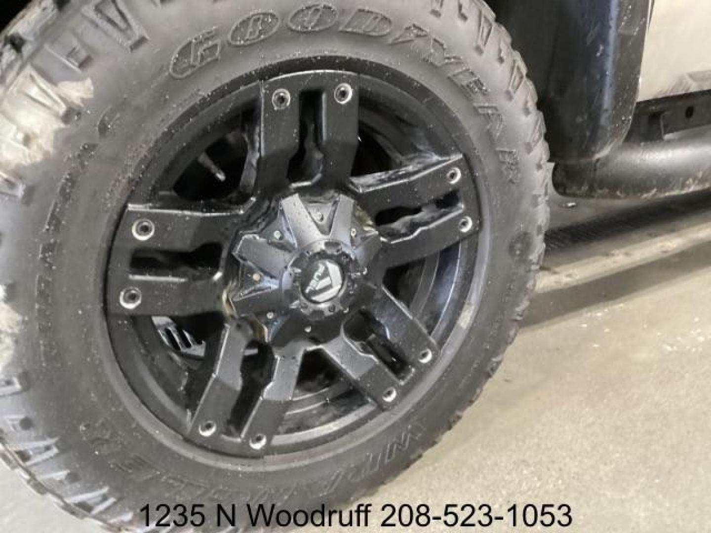 2014 GRAY /Black RAM 2500 Laramie Crew Cab SWB 4WD (3C6UR5FJ5EG) with an 6.4 engine, 6-Speed Automatic transmission, located at 1235 N Woodruff Ave., Idaho Falls, 83401, (208) 523-1053, 43.507172, -112.000488 - Photo#8