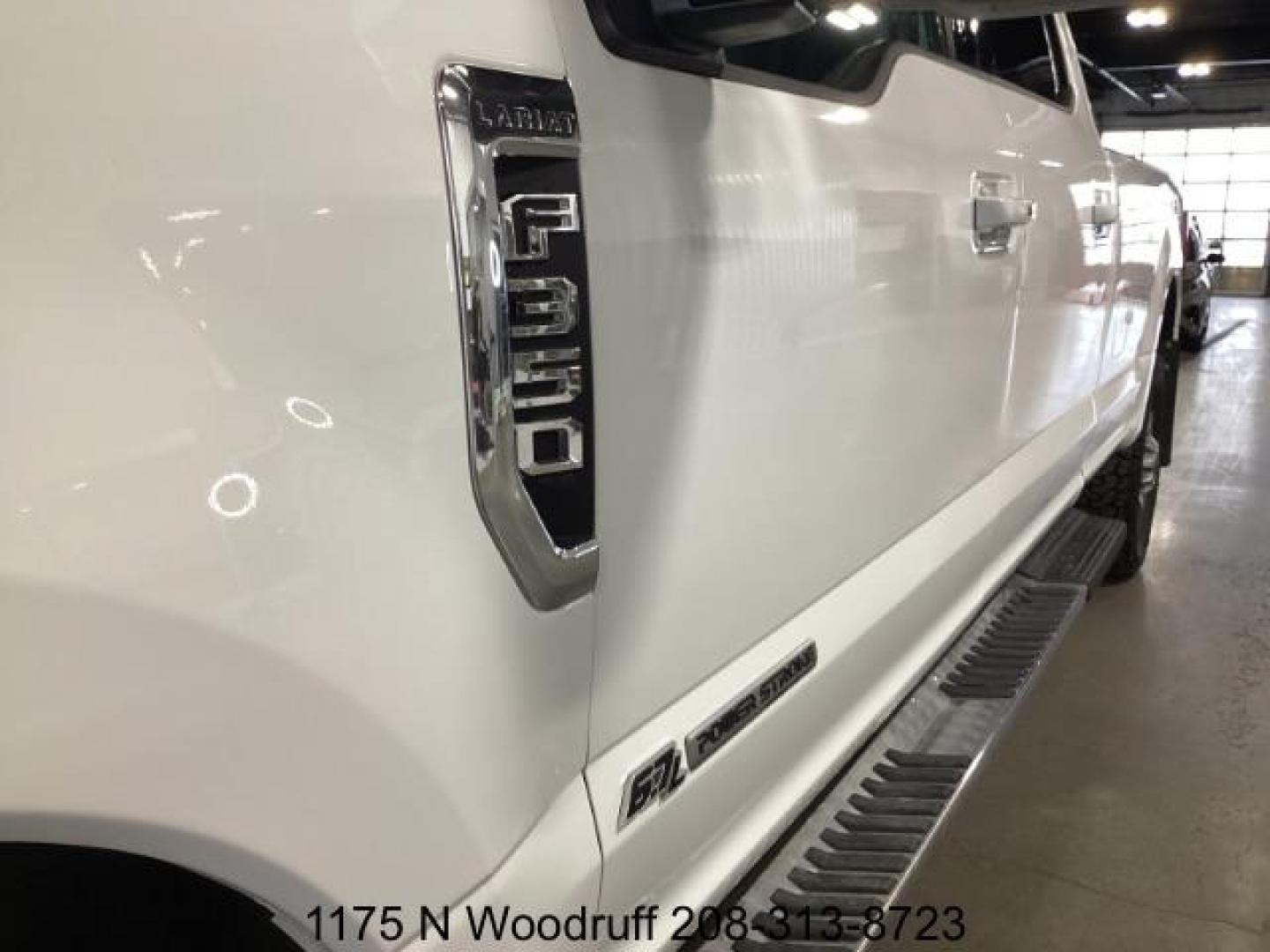 2021 WHITE /Black Ford F-350 SD Lariat Crew Cab Long Bed 4WD (1FT8W3BT0ME) with an 6.7L V8 OHV 16V DIESEL engine, 6-Speed Automatic transmission, located at 1235 N Woodruff Ave., Idaho Falls, 83401, (208) 523-1053, 43.507172, -112.000488 - Photo#7