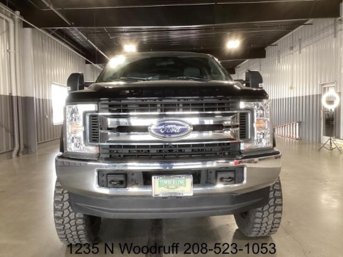 2018 Shadow Black /Medium Earth Gray, cloth Ford F-250 SD XLT Crew Cab 4WD (1FT7W2BT4JE) with an 6.7L V8 OHV 16V DIESEL engine, 6-Speed Automatic transmission, located at 1235 N Woodruff Ave., Idaho Falls, 83401, (208) 523-1053, 43.507172, -112.000488 - Photo#6