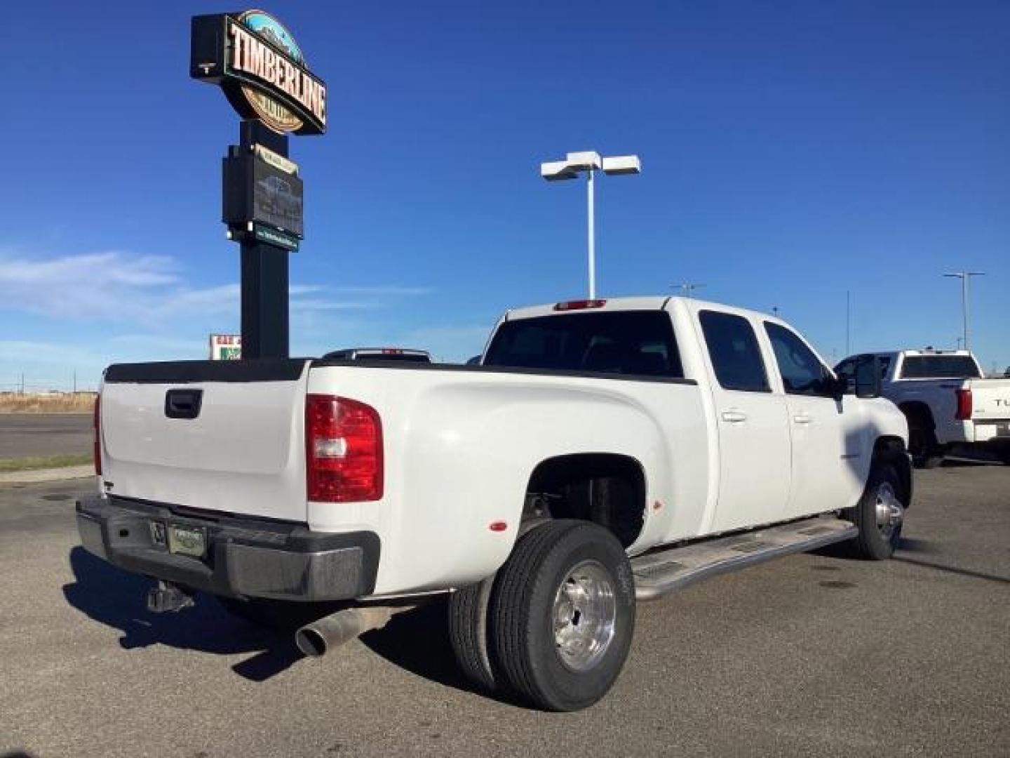 2008 Chevrolet Silverado 3500HD LTZ Crew Cab DRW 4WD (1GCJK33628F) with an 6.6L V8 OHV 32V TURBO DIESEL engine, 6-Speed Automatic transmission, located at 1235 N Woodruff Ave., Idaho Falls, 83401, (208) 523-1053, 43.507172, -112.000488 - Photo#7