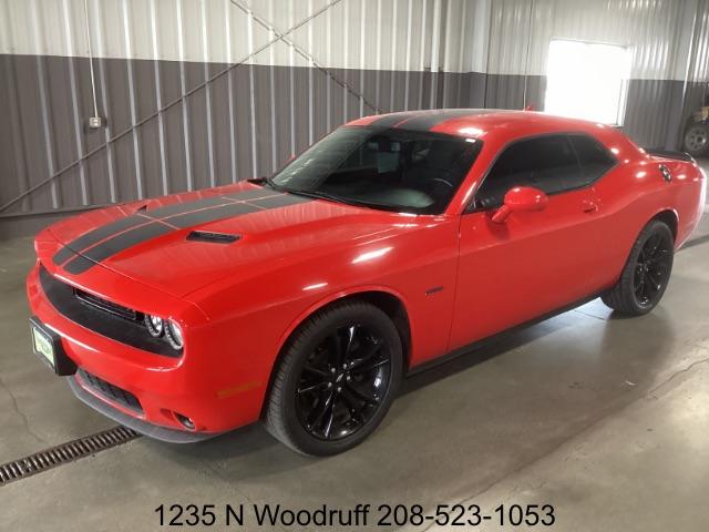 photo of 2017 Dodge Challenger R/T Plus