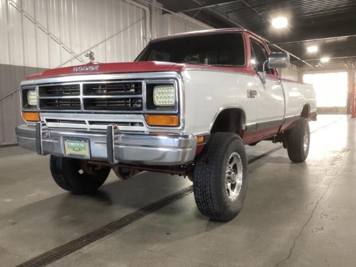 1989 RED/WHITE /CLOTH Dodge W250 Reg. Cab 8-ft. Bed 4WD (1B7KM2686KS) with an 5.9L L6 OHV 12V TURBO DIESEL engine, 3-Speed Automatic transmission, located at 1235 N Woodruff Ave., Idaho Falls, 83401, (208) 523-1053, 43.507172, -112.000488 - Photo#1