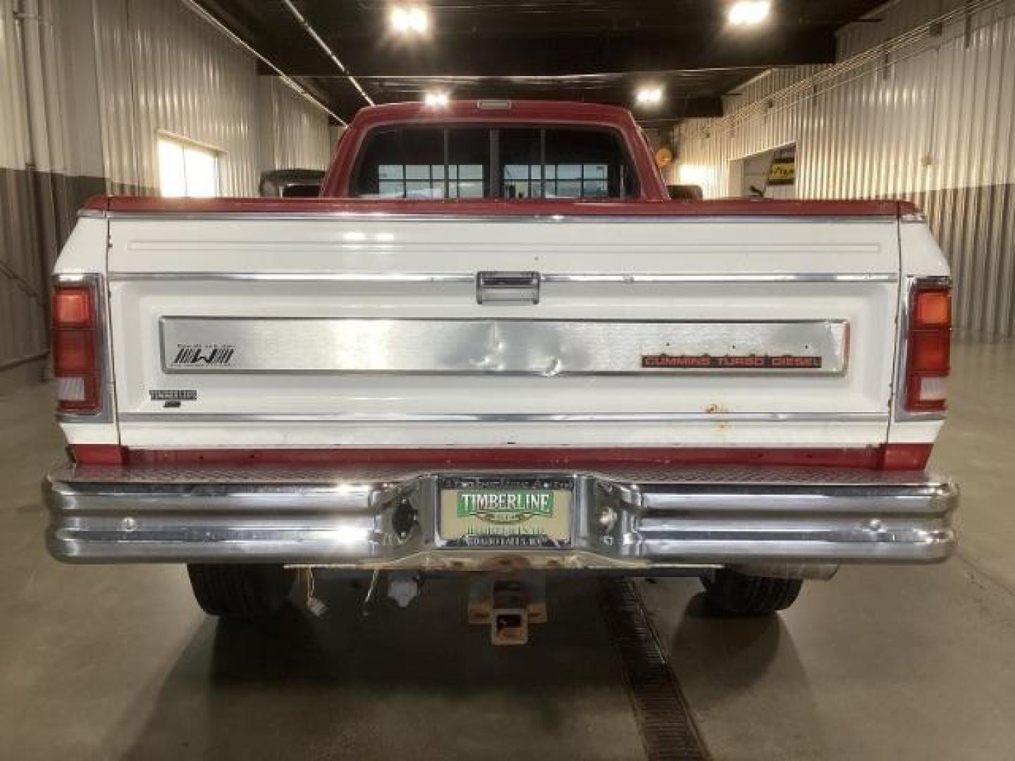 1989 RED/WHITE /CLOTH Dodge W250 Reg. Cab 8-ft. Bed 4WD (1B7KM2686KS) with an 5.9L L6 OHV 12V TURBO DIESEL engine, 3-Speed Automatic transmission, located at 1235 N Woodruff Ave., Idaho Falls, 83401, (208) 523-1053, 43.507172, -112.000488 - Photo#5