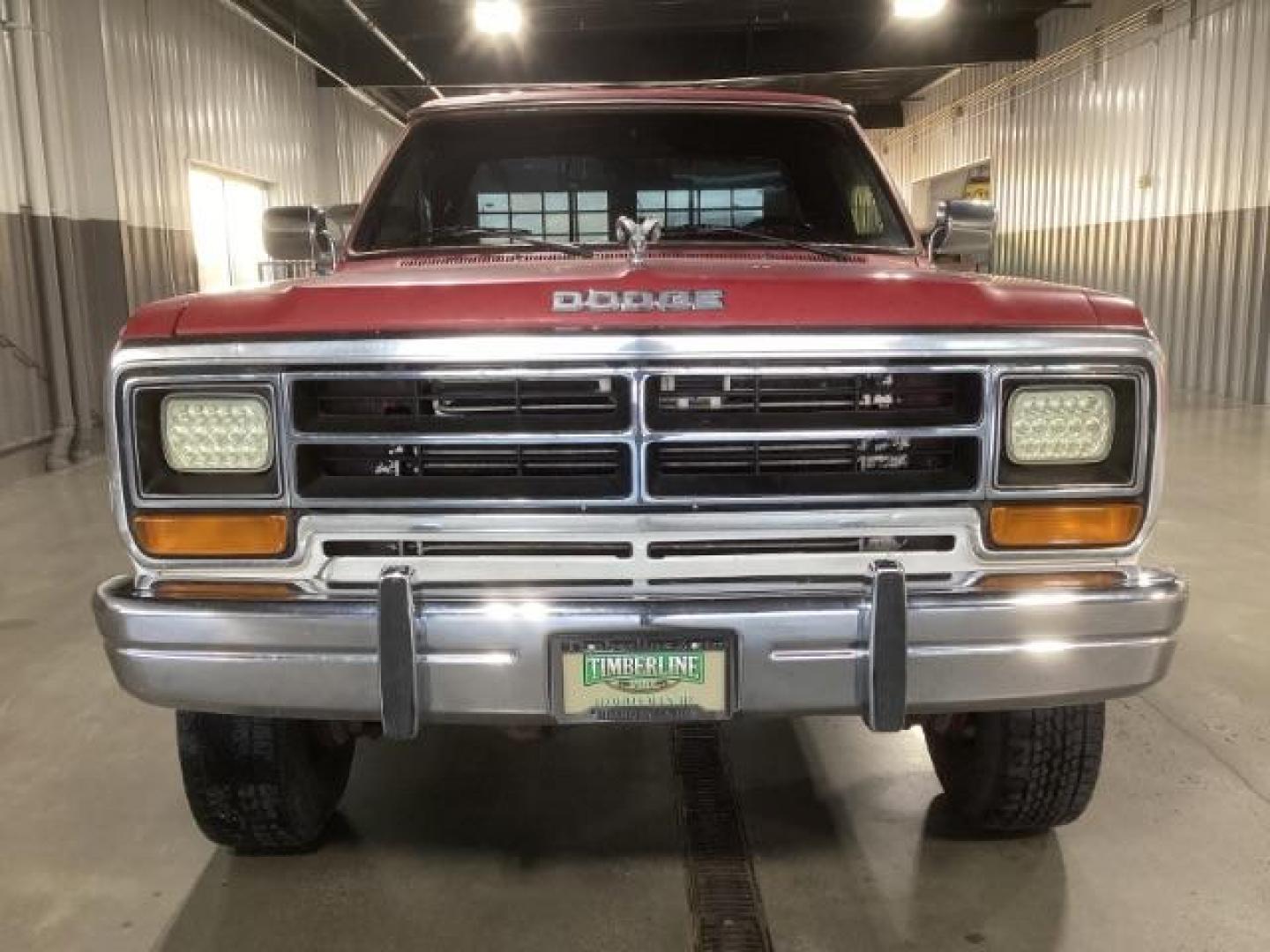 1989 RED/WHITE /CLOTH Dodge W250 Reg. Cab 8-ft. Bed 4WD (1B7KM2686KS) with an 5.9L L6 OHV 12V TURBO DIESEL engine, 3-Speed Automatic transmission, located at 1235 N Woodruff Ave., Idaho Falls, 83401, (208) 523-1053, 43.507172, -112.000488 - Photo#6