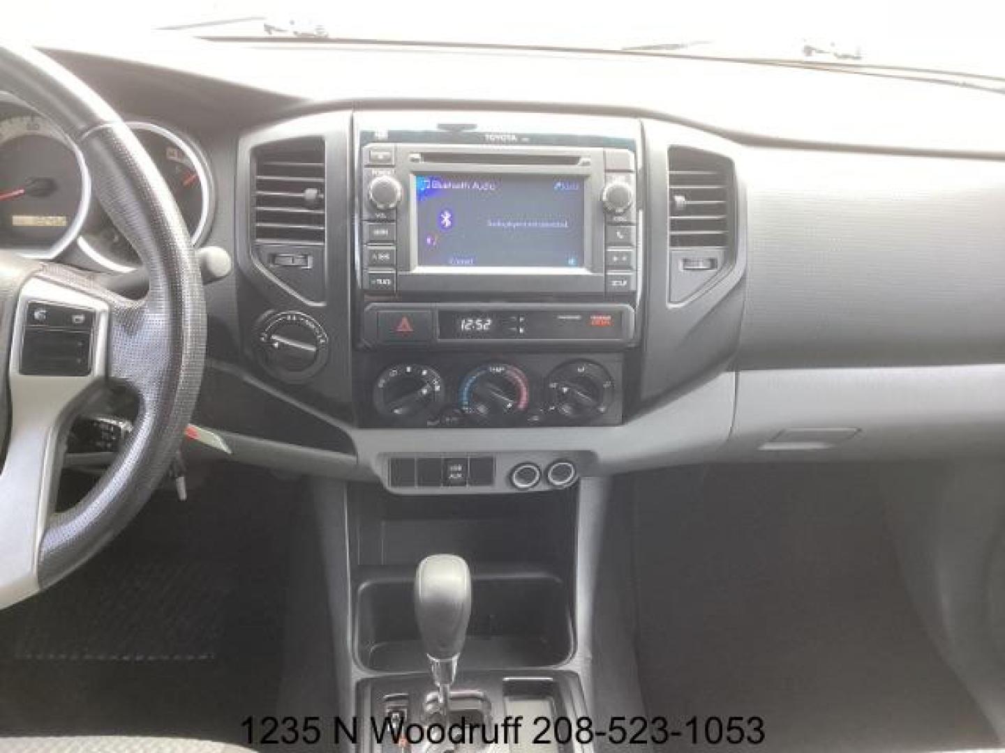 2013 GRAY /Graphite Cloth Interior Toyota Tacoma Double Cab V6 Auto 4WD (5TFLU4EN6DX) with an 4.0L V6 DOHC 24V engine, 5-Speed Automatic transmission, located at 1235 N Woodruff Ave., Idaho Falls, 83401, (208) 523-1053, 43.507172, -112.000488 - Photo#12