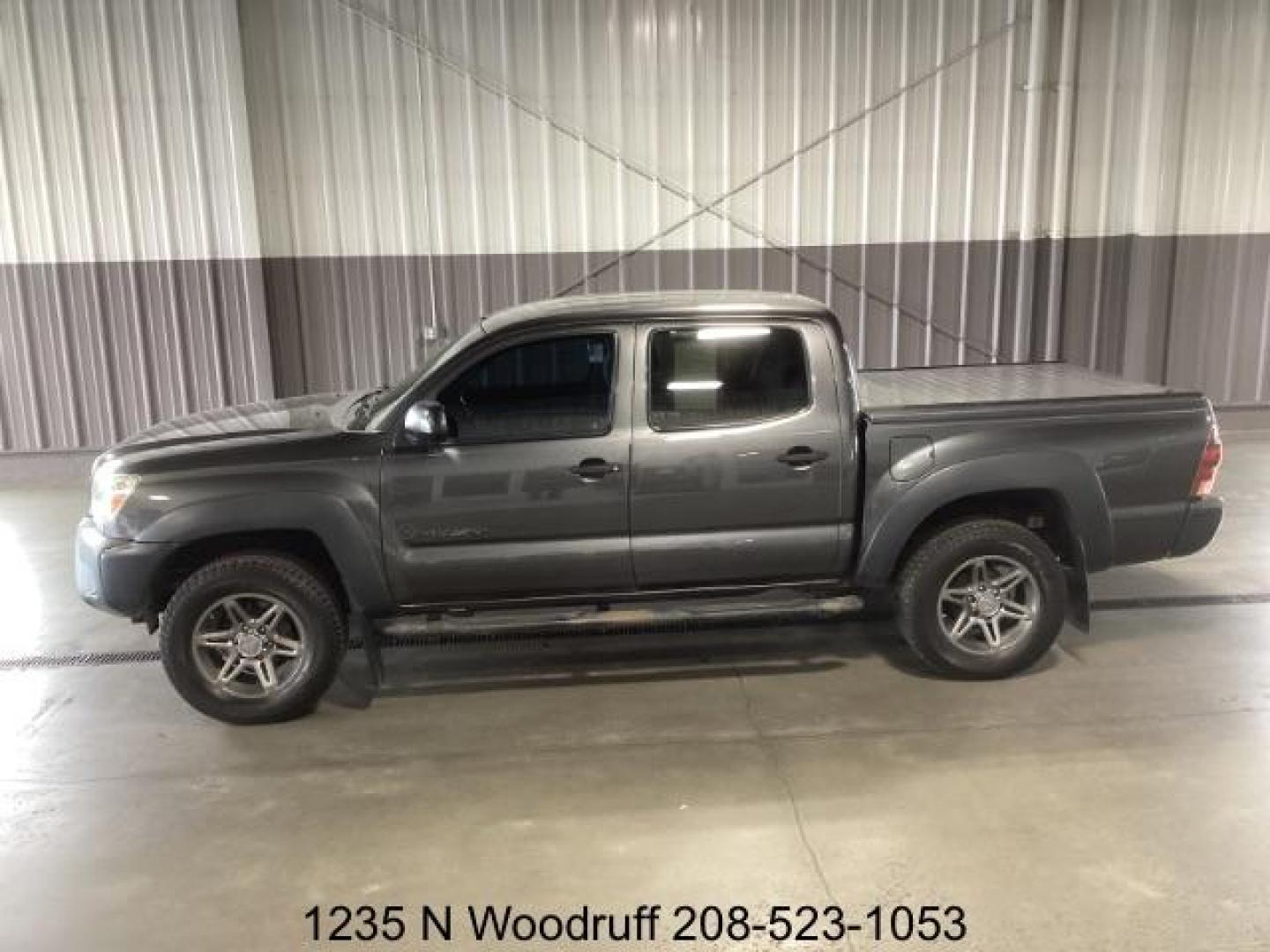 2013 GRAY /Graphite Cloth Interior Toyota Tacoma Double Cab V6 Auto 4WD (5TFLU4EN6DX) with an 4.0L V6 DOHC 24V engine, 5-Speed Automatic transmission, located at 1235 N Woodruff Ave., Idaho Falls, 83401, (208) 523-1053, 43.507172, -112.000488 - Photo#1