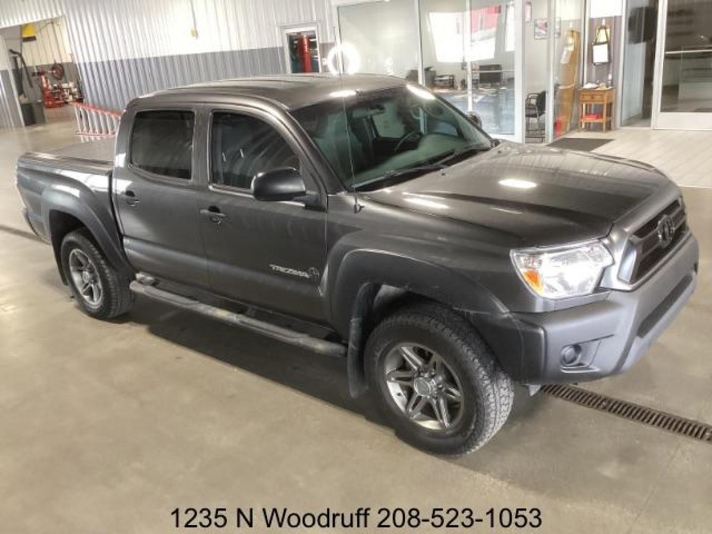 2013 GRAY /Graphite Cloth Interior Toyota Tacoma Double Cab V6 Auto 4WD (5TFLU4EN6DX) with an 4.0L V6 DOHC 24V engine, 5-Speed Automatic transmission, located at 1235 N Woodruff Ave., Idaho Falls, 83401, (208) 523-1053, 43.507172, -112.000488 - Photo#5