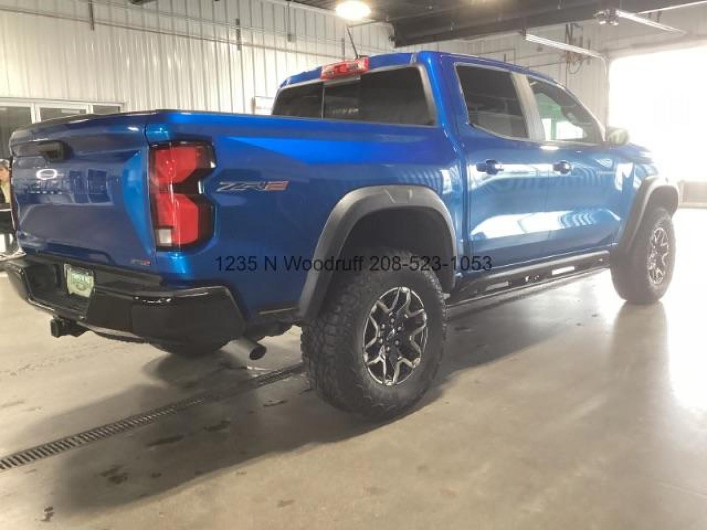 2024 Glacier Blue Metallic /Jet Black/Artem Chevrolet Colorado ZR2 Crew Cab 4WD (1GCPTFEK0R1) with an 2.7L L4 DOHC 16V TURBO engine, 6-Speed Automatic transmission, located at 1235 N Woodruff Ave., Idaho Falls, 83401, (208) 523-1053, 43.507172, -112.000488 - Photo#4