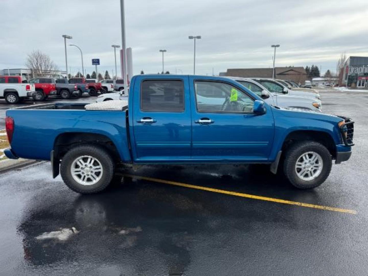 2012 Aqua Blue Metallic /Ebony Cloth Interior Chevrolet Colorado 1LT Crew Cab 4WD (1GCHTCFE8C8) with an 2.9L L4 DOHC 16V engine, 4-Speed Automatic transmission, located at 1235 N Woodruff Ave., Idaho Falls, 83401, (208) 523-1053, 43.507172, -112.000488 - Photo#3