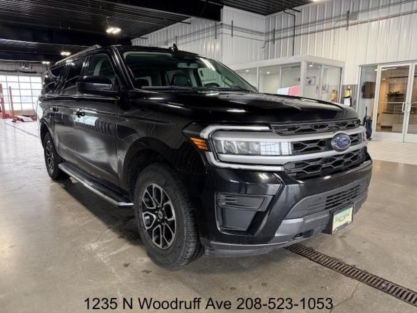 2022 Agate Black Metallic /Black Onyx Ford Expedition MAX XLT 4WD (1FMJK1JT0NE) with an 3.5L V6 DOHC 24V FFV engine, 6-Speed Automatic transmission, located at 1235 N Woodruff Ave., Idaho Falls, 83401, (208) 523-1053, 43.507172, -112.000488 - Photo#5