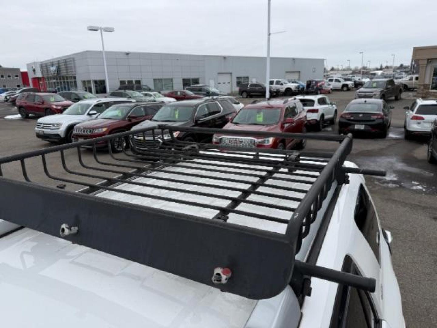 2016 WHITE /BLACK TOYOTA 4RUNNER SR5 (JTEBU5JR6G5) with an V6 4.0 engine, AUTOMATIC transmission, located at 1235 N Woodruff Ave., Idaho Falls, 83401, (208) 523-1053, 43.507172, -112.000488 - Photo#11