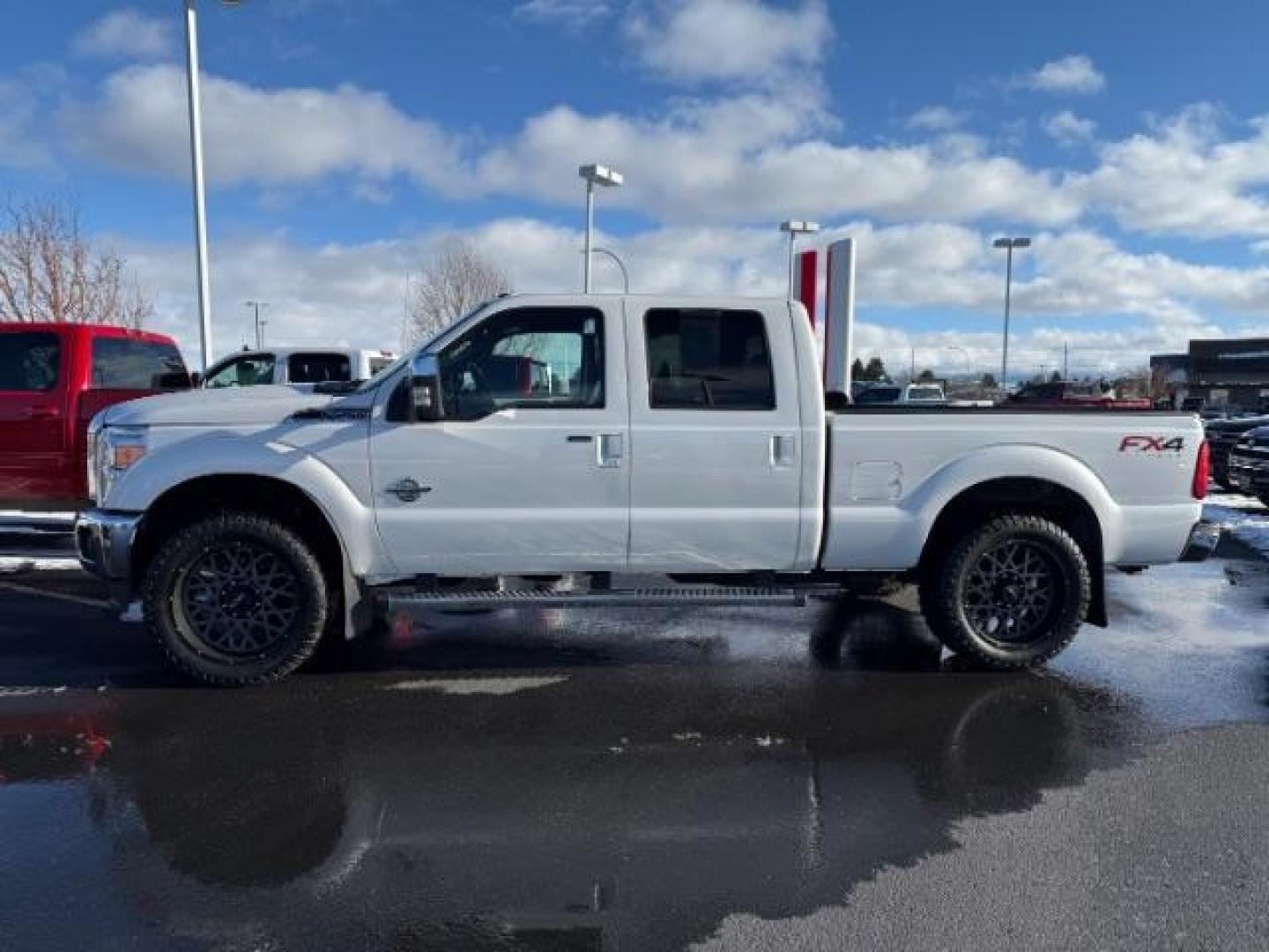 2016 Oxford White /Black FORD F250 LARIAT (1FT7W2BT7GE) with an 6.7 engine, AUTOMATIC transmission, located at 1235 N Woodruff Ave., Idaho Falls, 83401, (208) 523-1053, 43.507172, -112.000488 - Photo#1