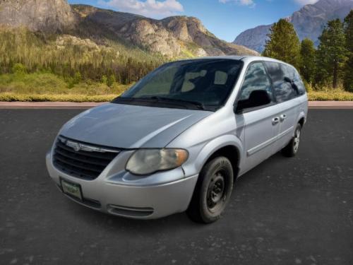 2005 Chrysler Town and Country LX