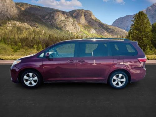 2015 Toyota Sienna LE 7 Passenger | LE 8 Passenger